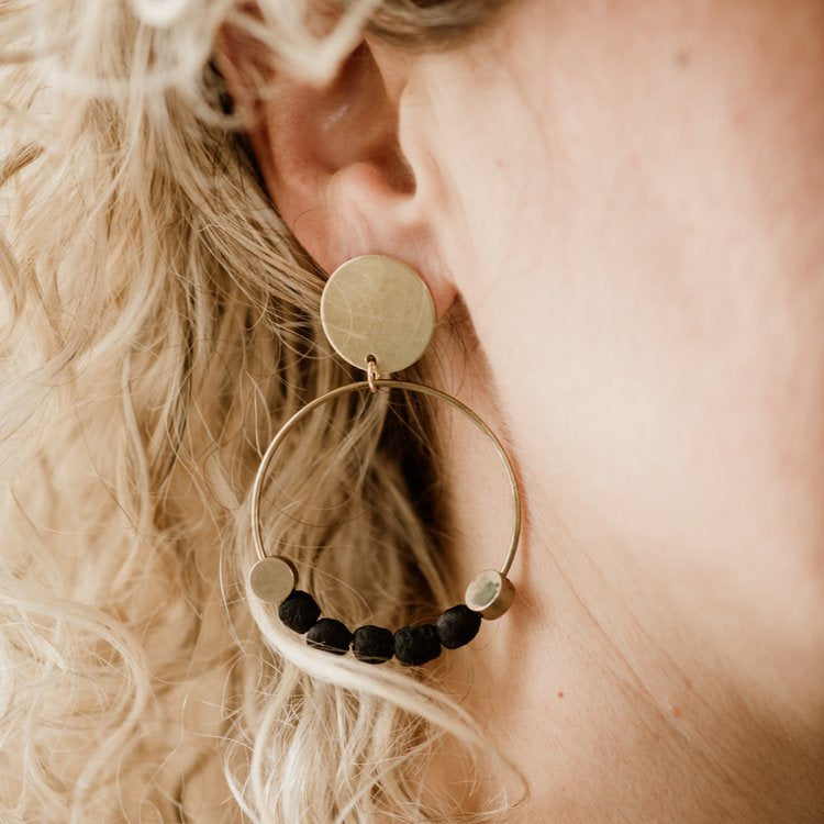 Common Form Miho Earring