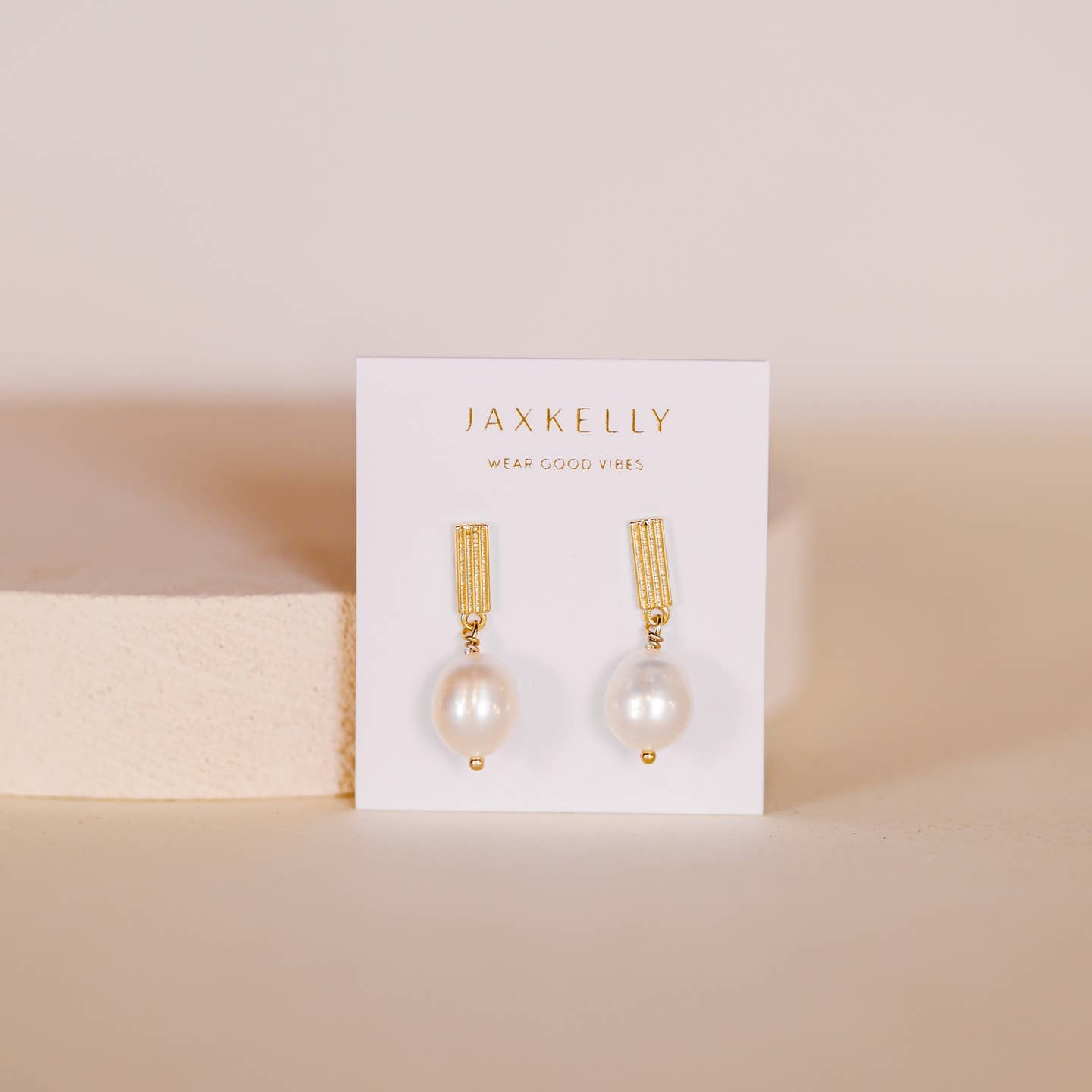 Jaxkelly Rectangle Pearl Drop