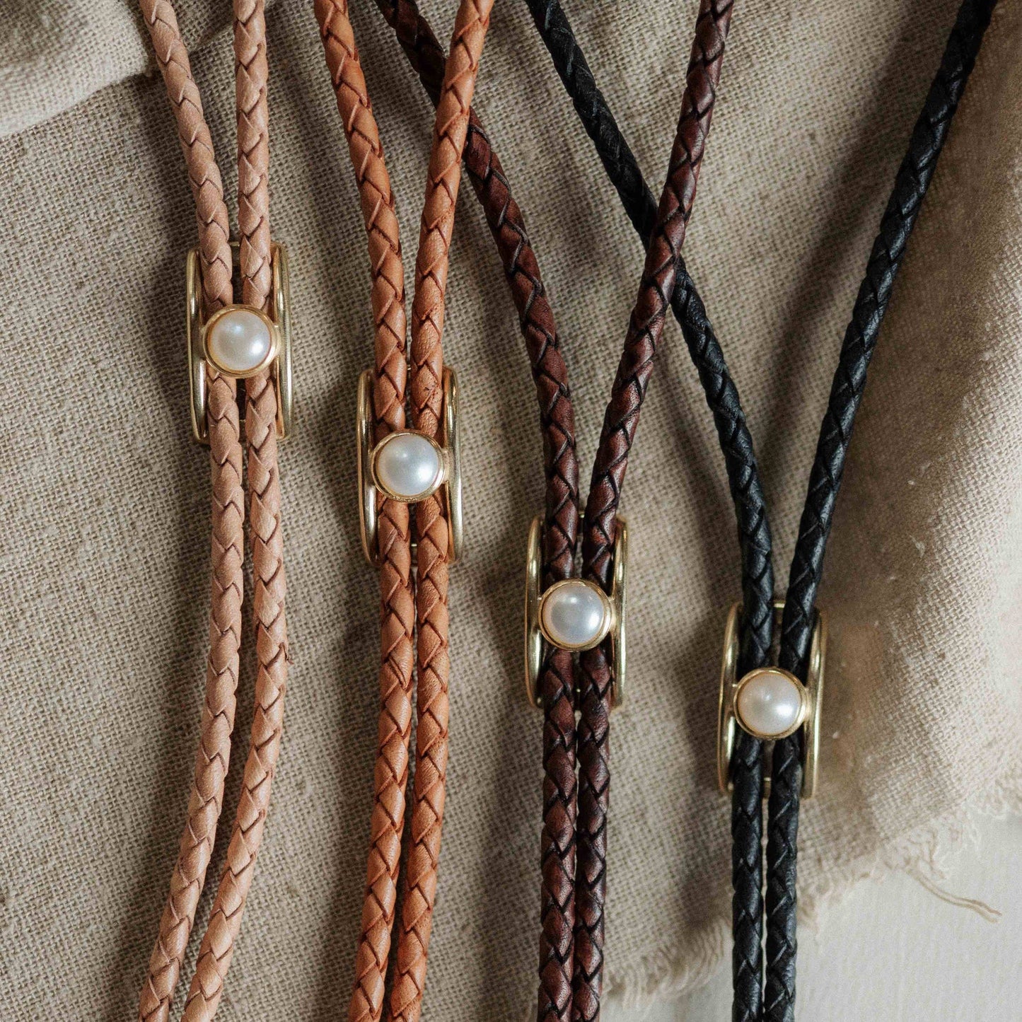 Commonform Shepherd Bolo Tie // Stone