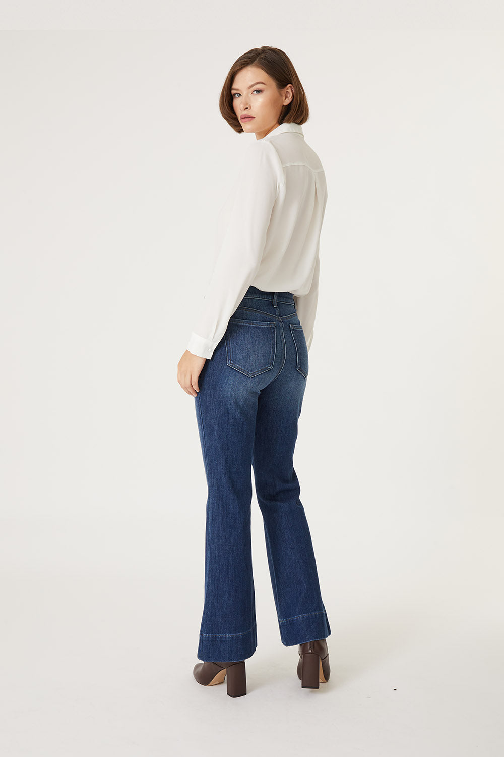 Level99 Claudia Flare