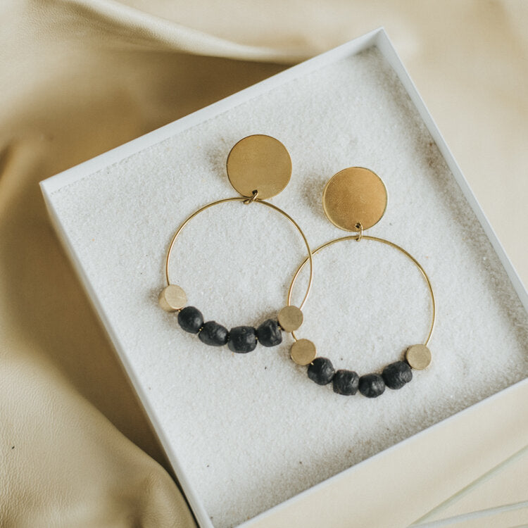 Common Form Miho Earring