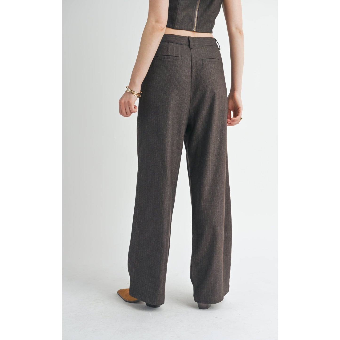 Sage Trust Me Pleated Trouser / brown