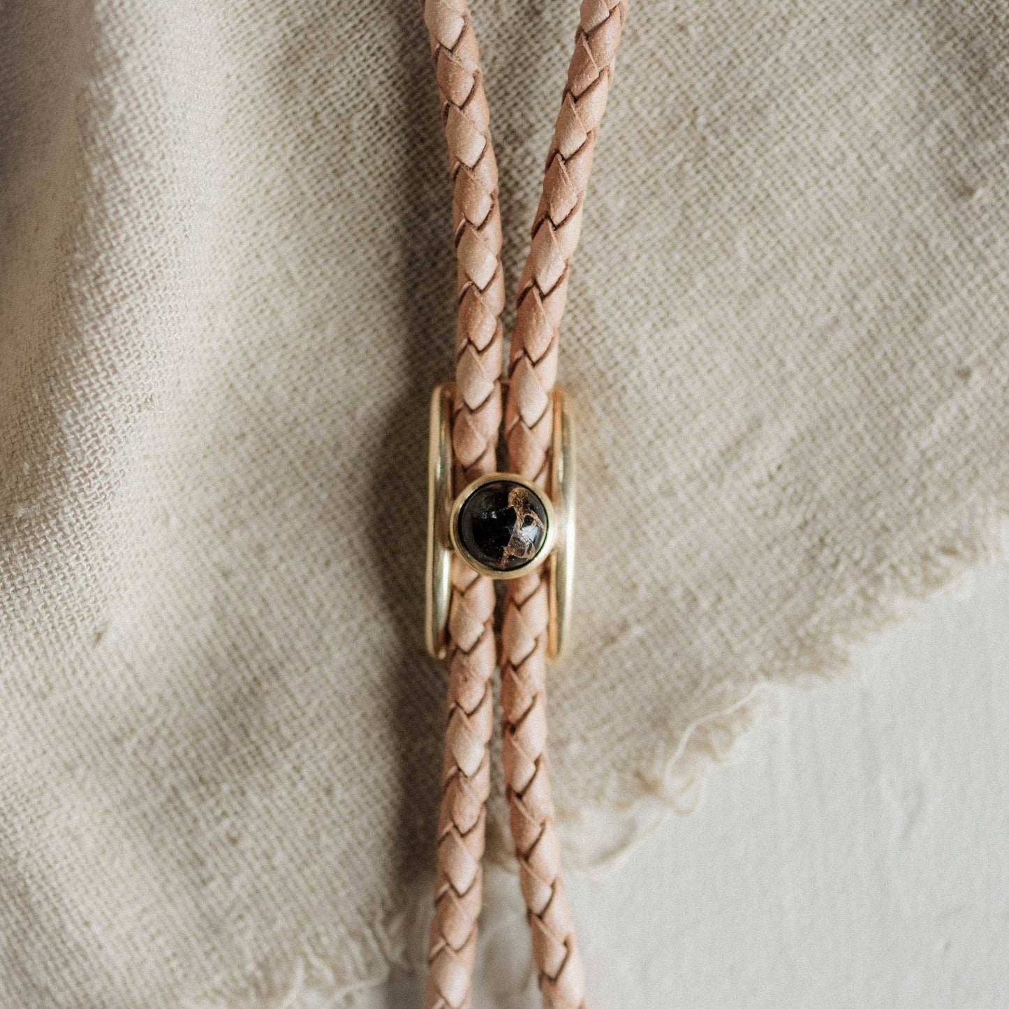 Commonform Shepherd Bolo Tie // Stone